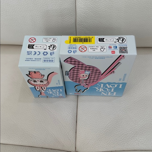 NIB Pop Mart Labubu Pin For Love Q Vinyl Plush & Letter Pendant Keychain - Picture 10 of 12